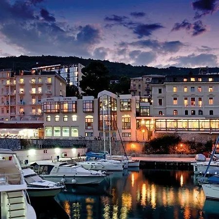 فندق Istra - Liburnia 3*